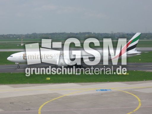 Boeing 777-300ER_1.JPG